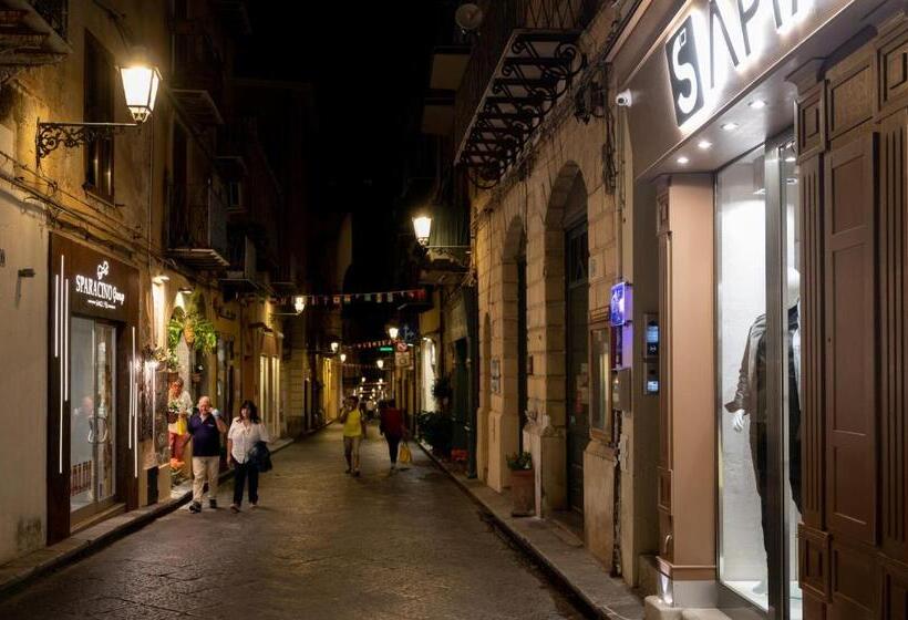 צימר Bm Suites Cefalu