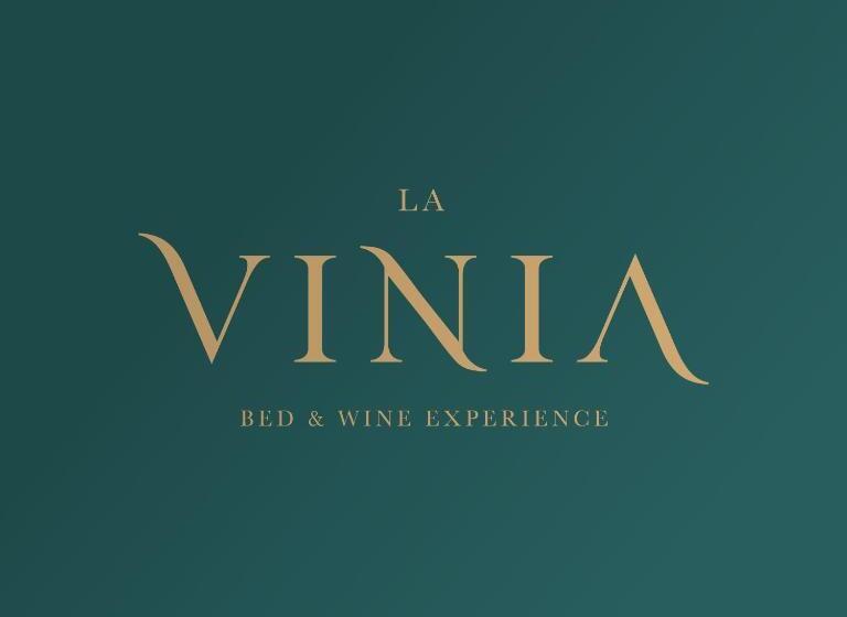 צימר La Vinia Bed&wine Experience   Adults Only
