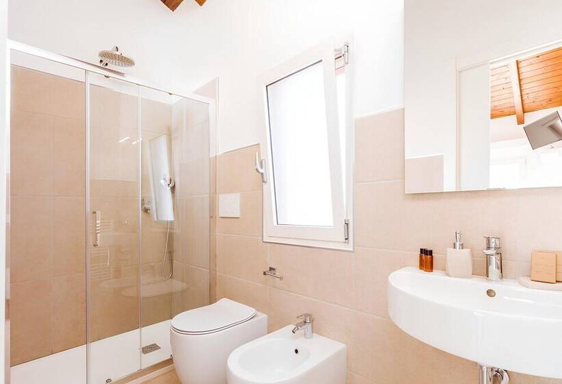 צימר La Vinia Bed&wine Experience   Adults Only