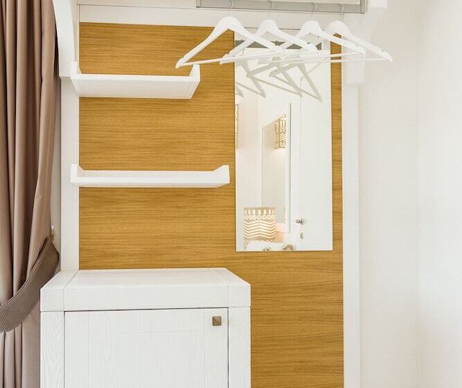 צימר La Vinia Bed&wine Experience   Adults Only