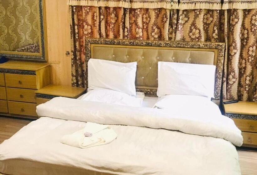 H.m.h Lodges & Hotel Resort