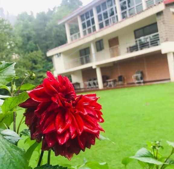 H.m.h Lodges & Hotel Resort