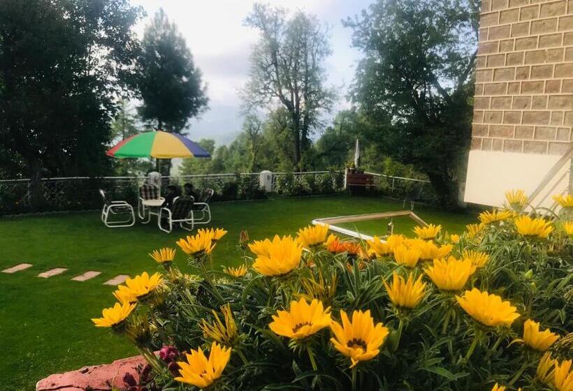 H.m.h Lodges & Hotel Resort