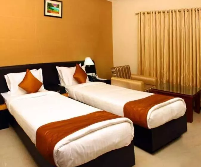 Hôtel Emerald Regency