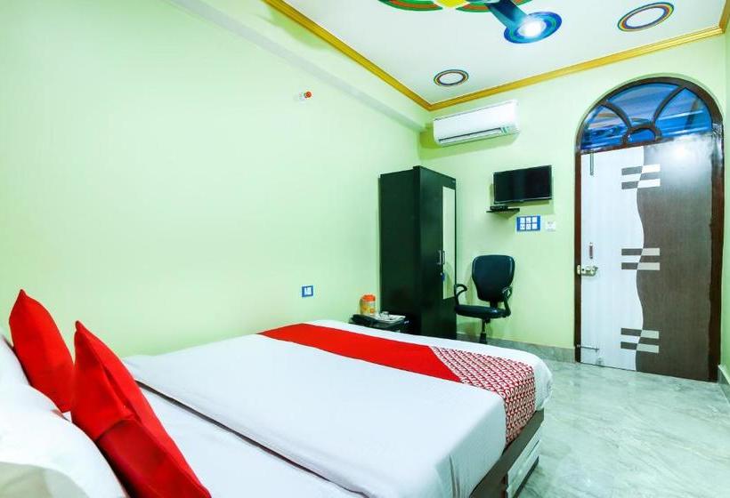 Hotel Oyo 70909 Singh Palace