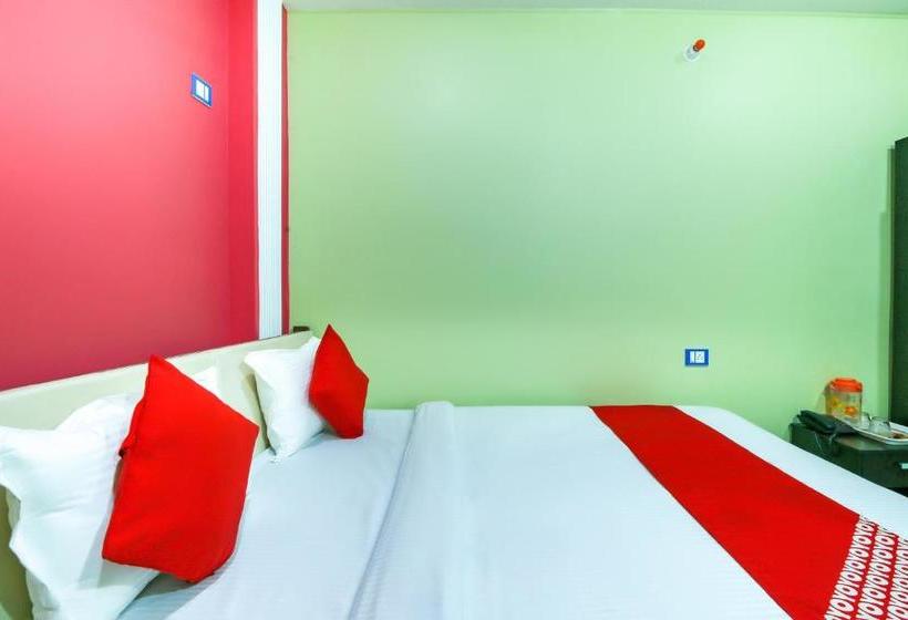 Hotel Oyo 70909 Singh Palace