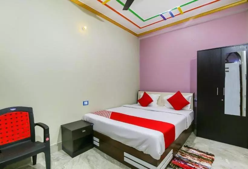ホテル Oyo 70909  Singh Palace
