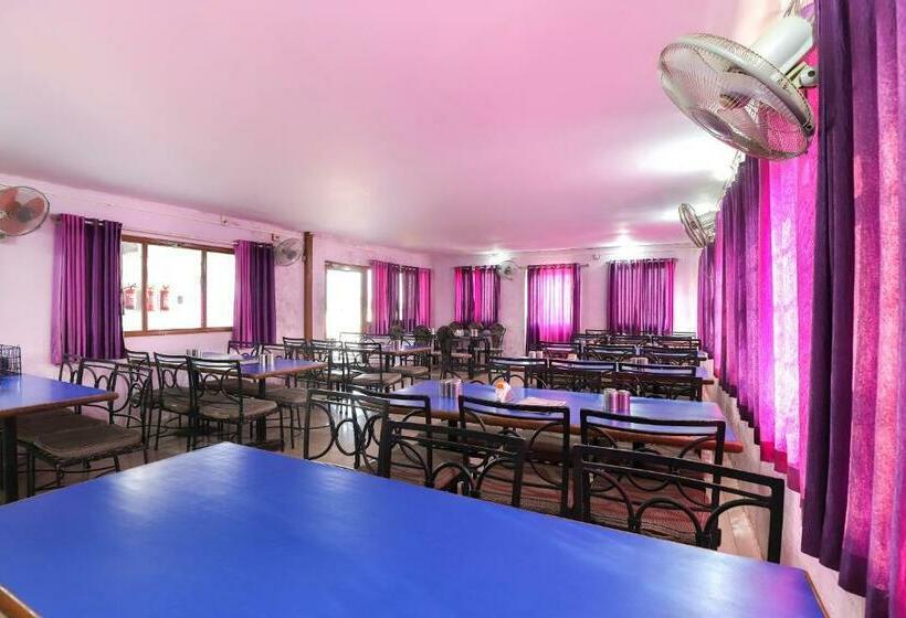 Spot On 66822 Hotel Shyam Inn