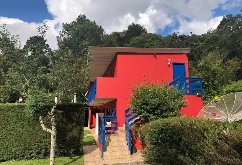 پانسیون Colinas Capivari Suites
