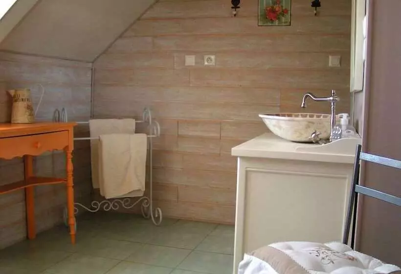 Majatalo La Freneraie