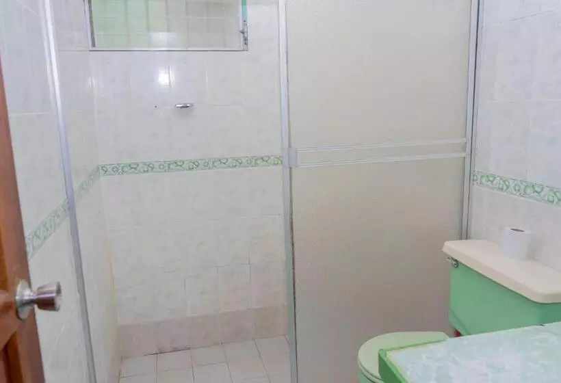 هاستل Hostal Familiar Argeñal