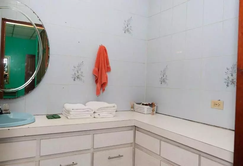 هاستل Hostal Familiar Argeñal