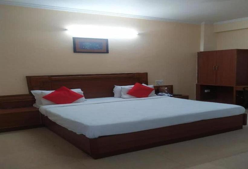 فندق Oyo 80507 Ram Palace