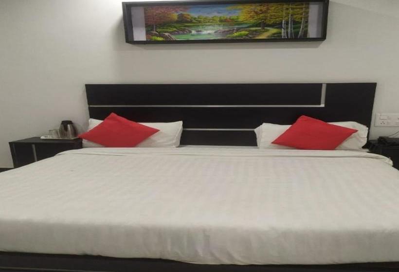 فندق Oyo 80507 Ram Palace