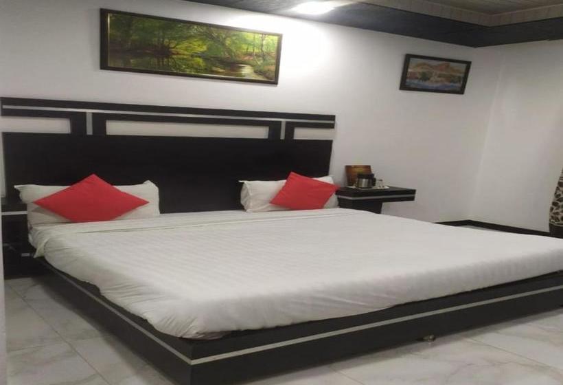 فندق Oyo 80507 Ram Palace