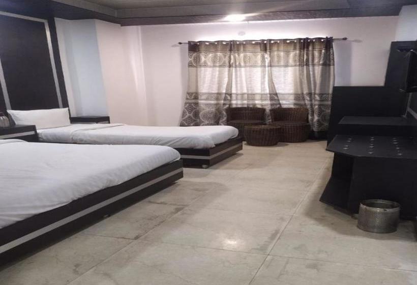 فندق Oyo 80507 Ram Palace