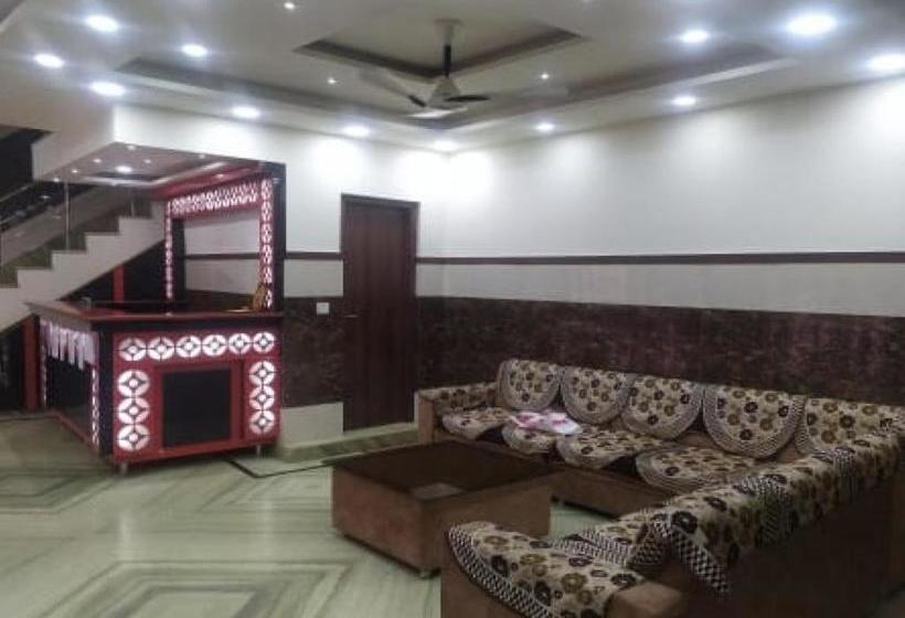 فندق Oyo 80507 Ram Palace