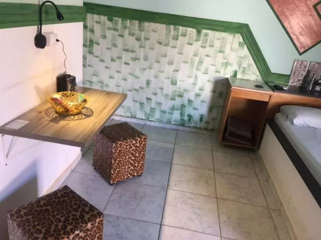 Lux Motel