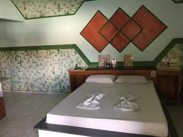 Lux Motel