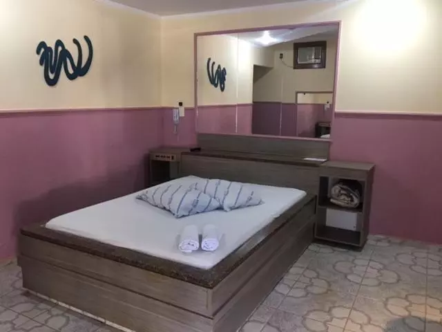 Lux Motel