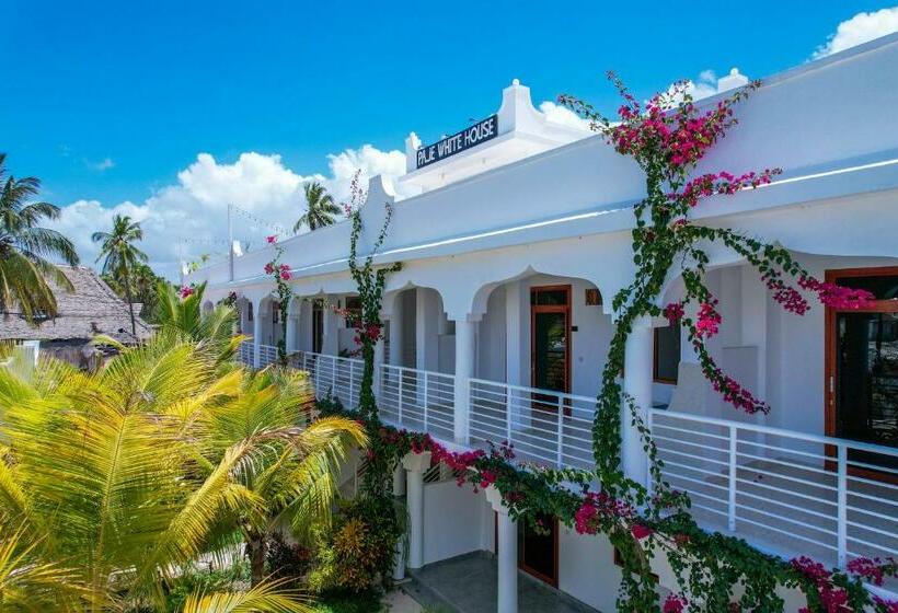 منتجع Paje White House