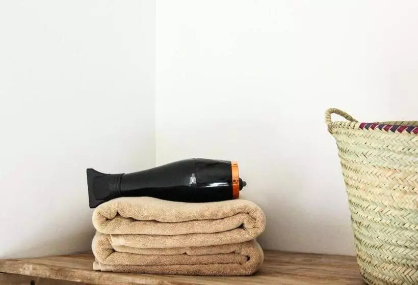 リゾートホテル Paje White House