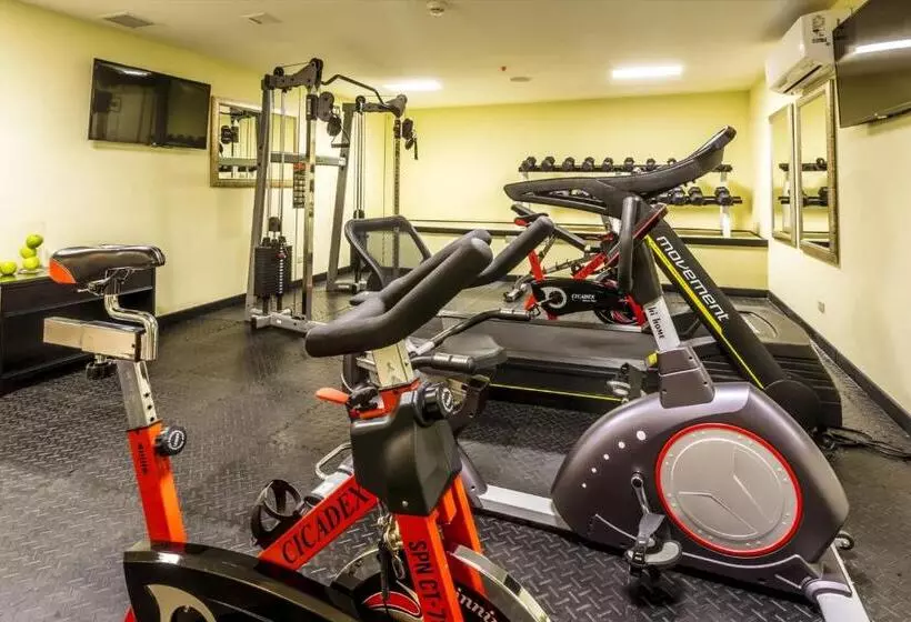 Urban Green Hotel & Suites