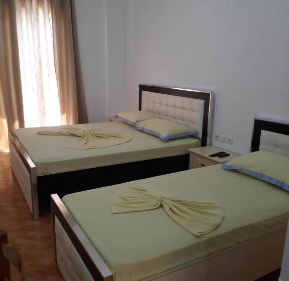 تختخواب و صبحانه Rock Star Pllakat