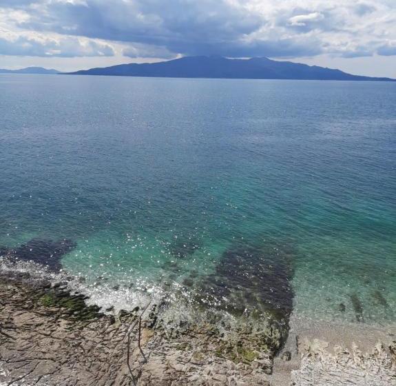 تختخواب و صبحانه Rock Star Pllakat