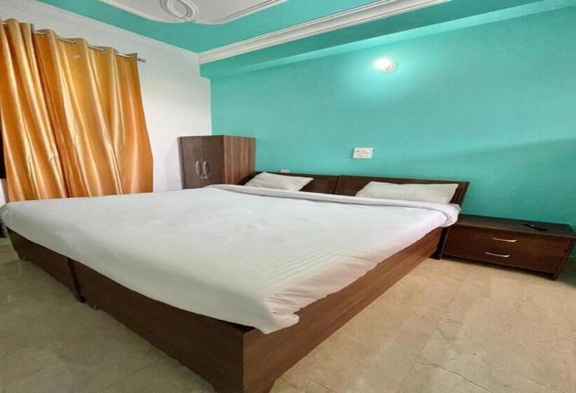 호텔 Capital O Kanha Guest House