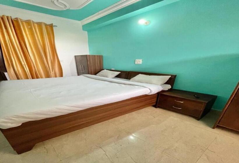 호텔 Capital O Kanha Guest House