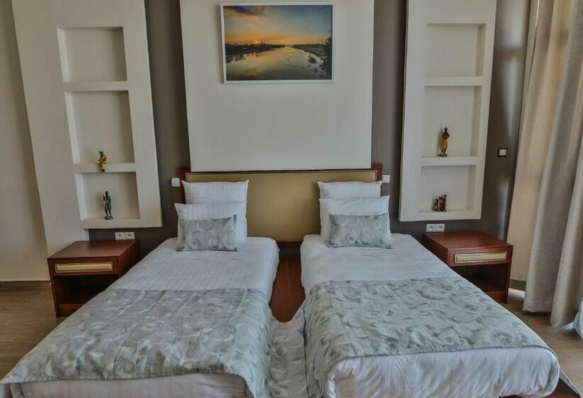 هتل Hôtel Menabe L