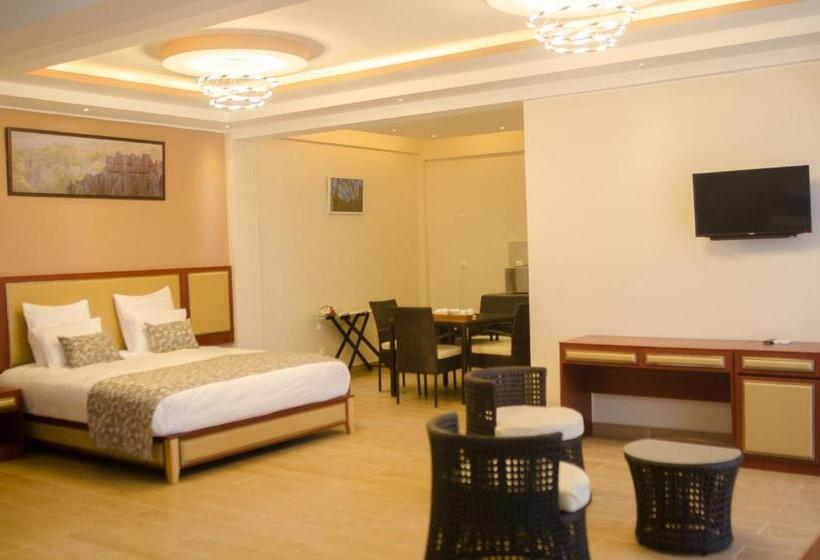 هتل Hôtel Menabe L