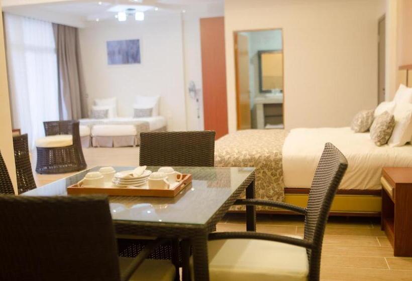 هتل Hôtel Menabe L