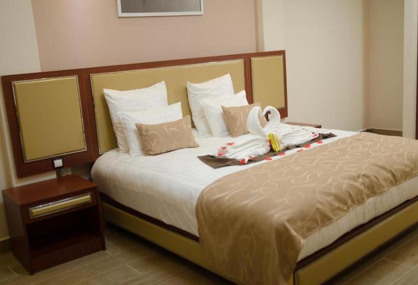 هتل Hôtel Menabe L