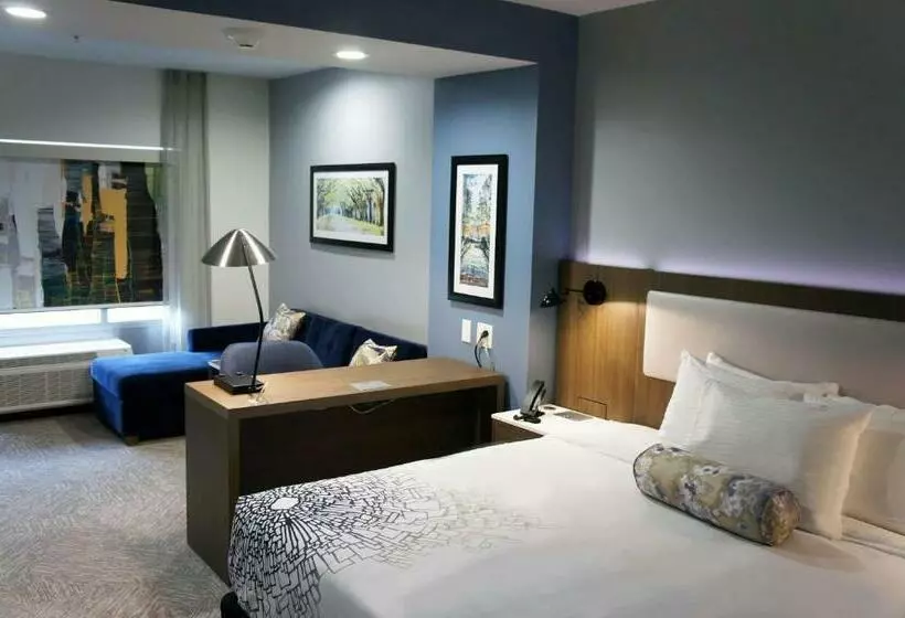 Hotelli La Quinta Inn & Suites By Wyndham Locust Grove