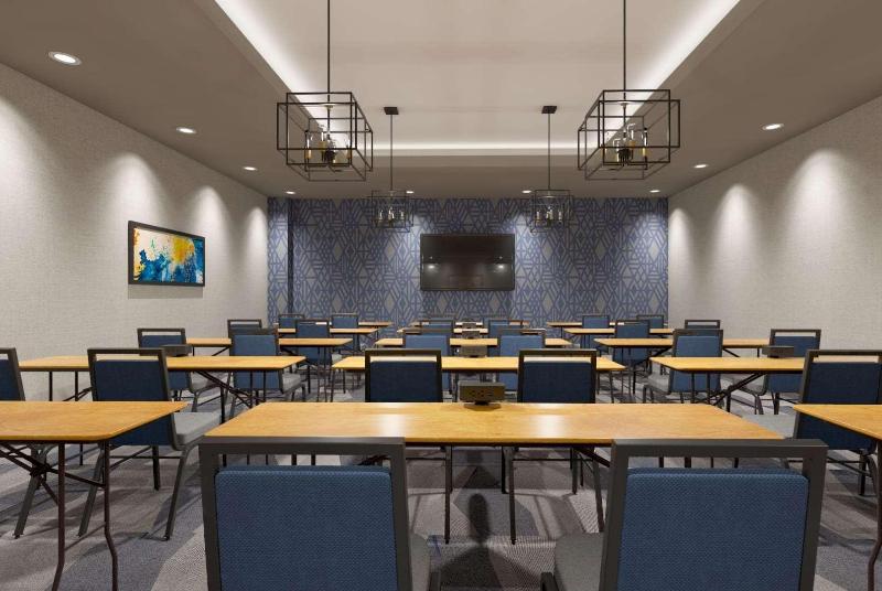 호텔 La Quinta Inn & Suites By Wyndham Locust Grove