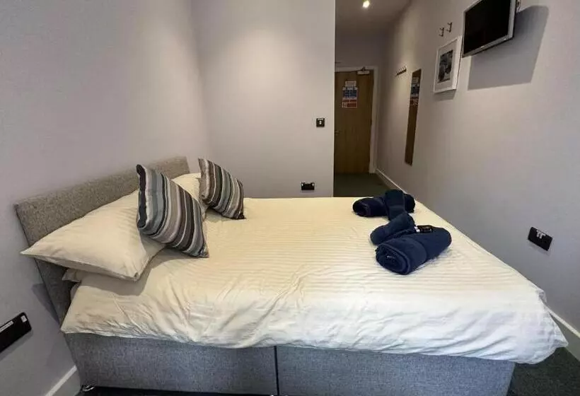 هتل No 5 Ocean Cabins   Saundersfoot Harbour   Saundersfoot