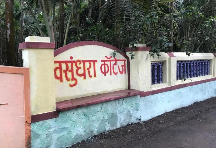 Hotell Swimming Pool Cottage Alibag With Meals