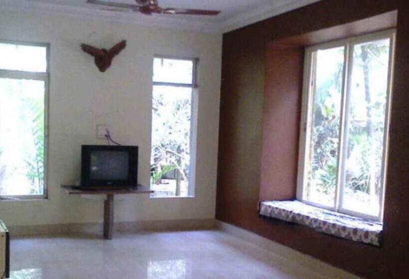 Hotell Swimming Pool Cottage Alibag With Meals