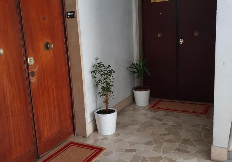 פנסיון Affittacamere Dianir