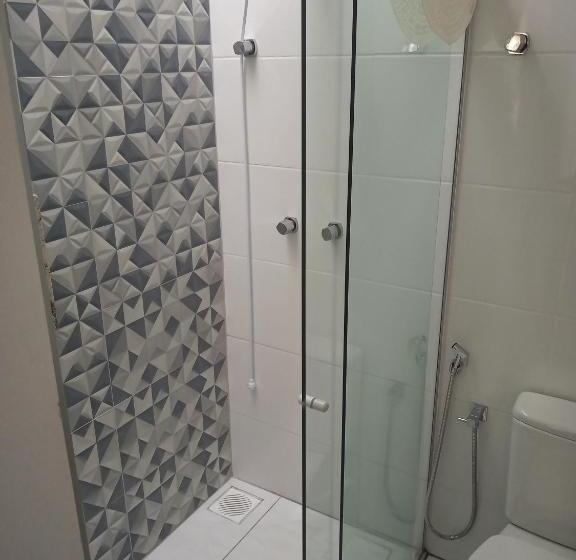 Pension (Hôtel basse catégorie) Jovi Pouso & Café