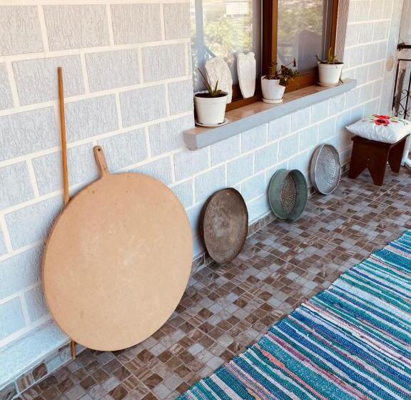 پانسیون Mani Guest House