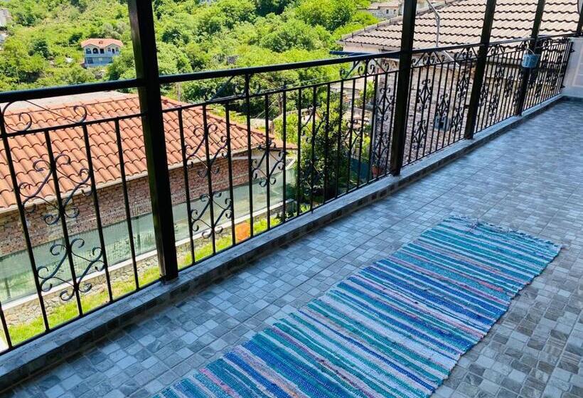 پانسیون Mani Guest House