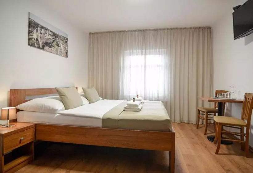 ペンション Residence Malva