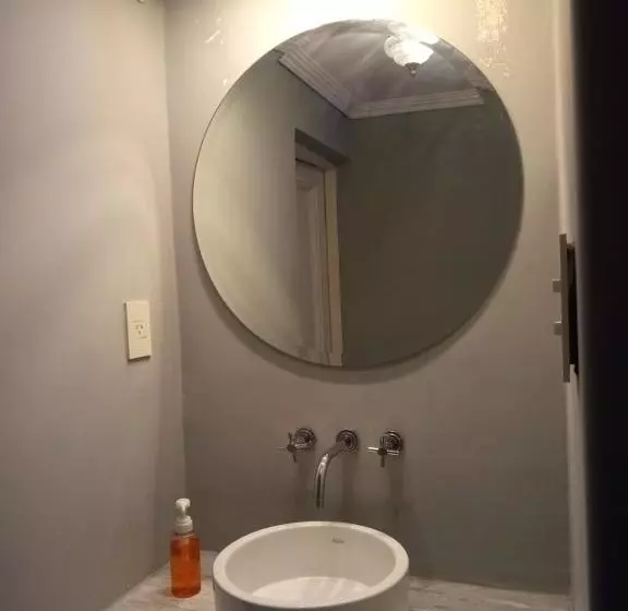 El Cerquero, Casa De Huéspedes