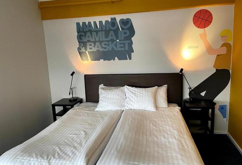 בית מלון כפרי N Hostel Malmö City