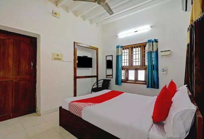 Hotelli O K B Residency