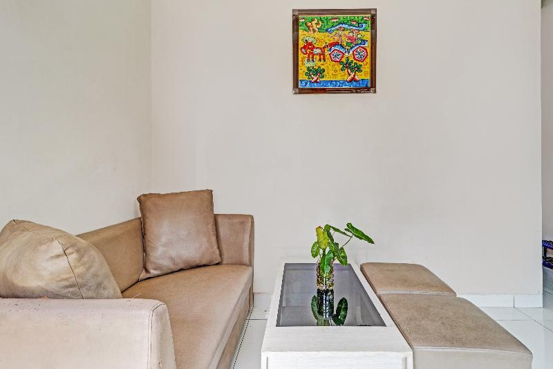 فندق Oyo 90452 Pillow Inn