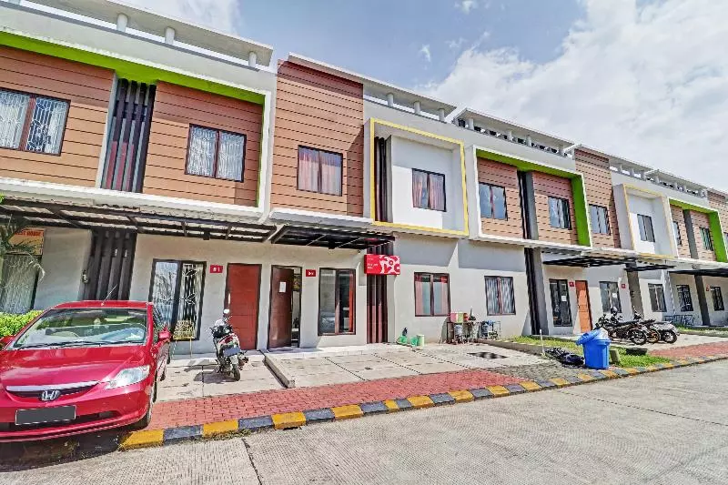 Hotel Oyo 90452 Pillow Inn